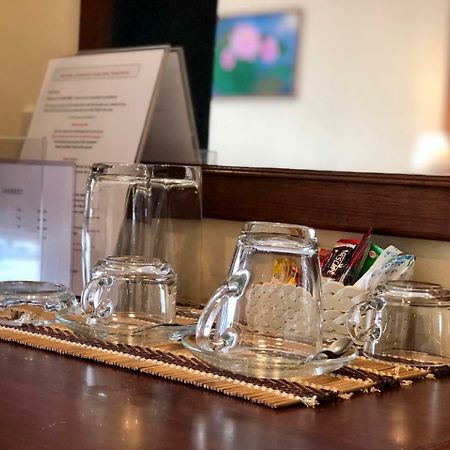 Ban Tyrol Hotell Patong Eksteriør bilde